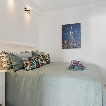 Casa Picasso Ref #112 * 에스테포나